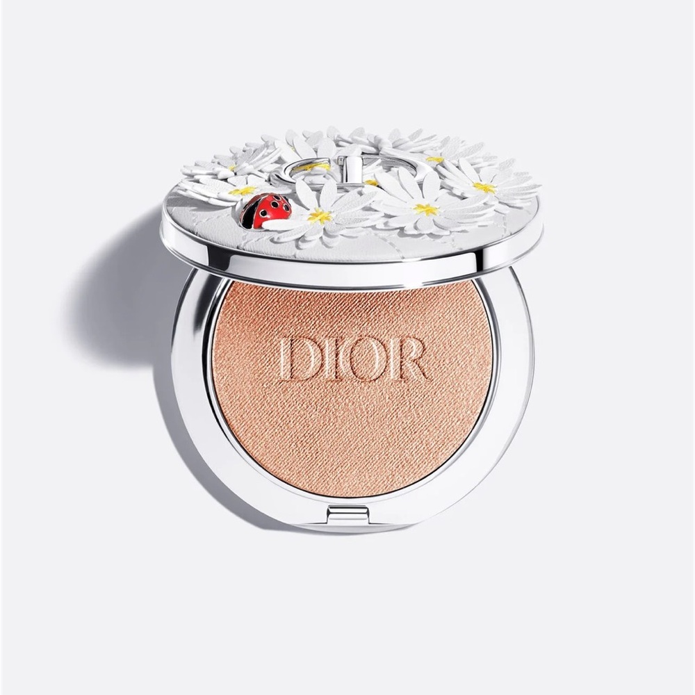 Dior Limited Edition Highlighter Compact- Summer 2026 launch